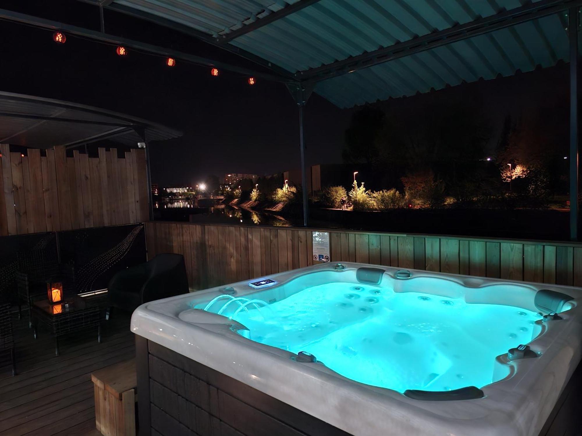 Апартаменти La Peniche De Fabrice Avec Jacuzzi Privatif Страсбург Екстер'єр фото